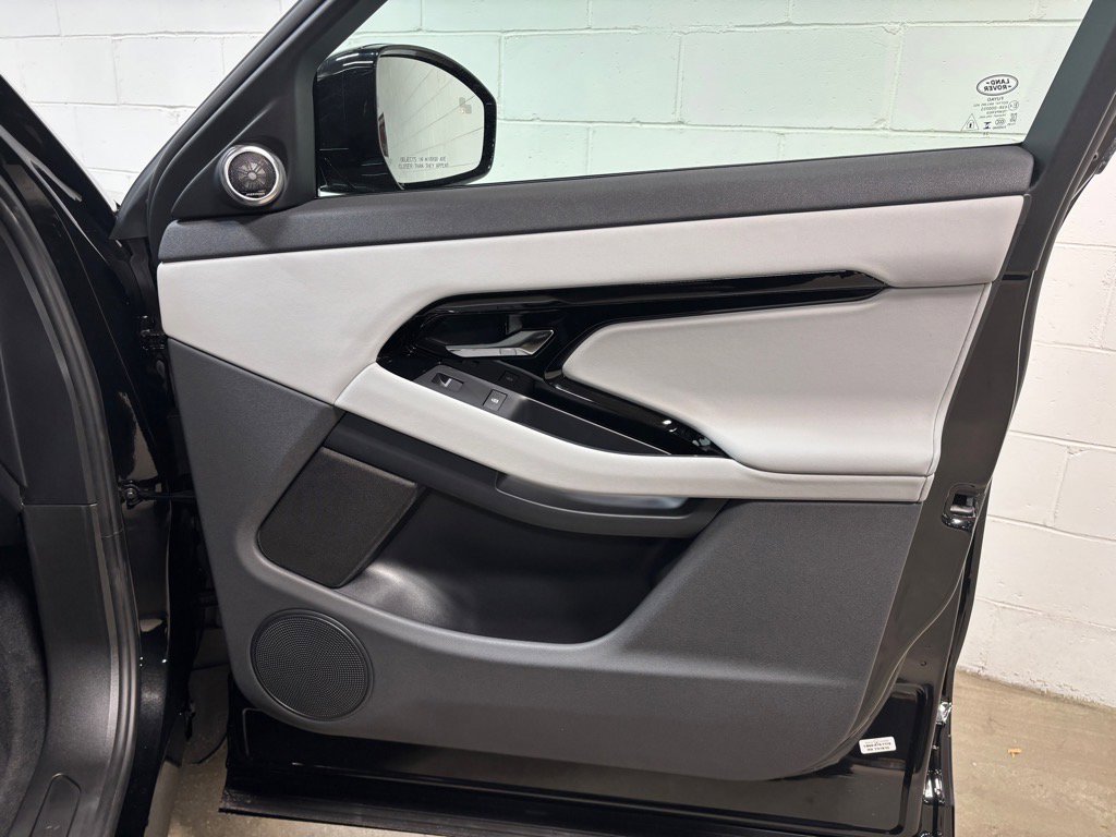New 2026 Land Rover Range Rover Evoque S image 33