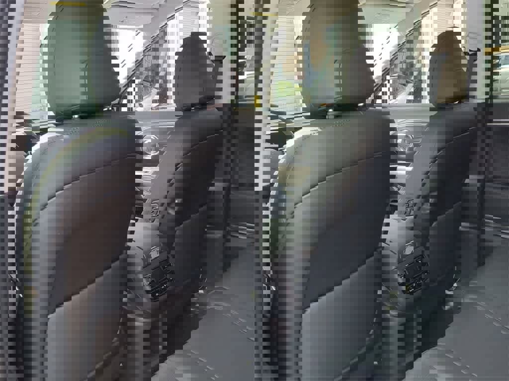 New 2026 Hyundai Ioniq 9 SEL image 18