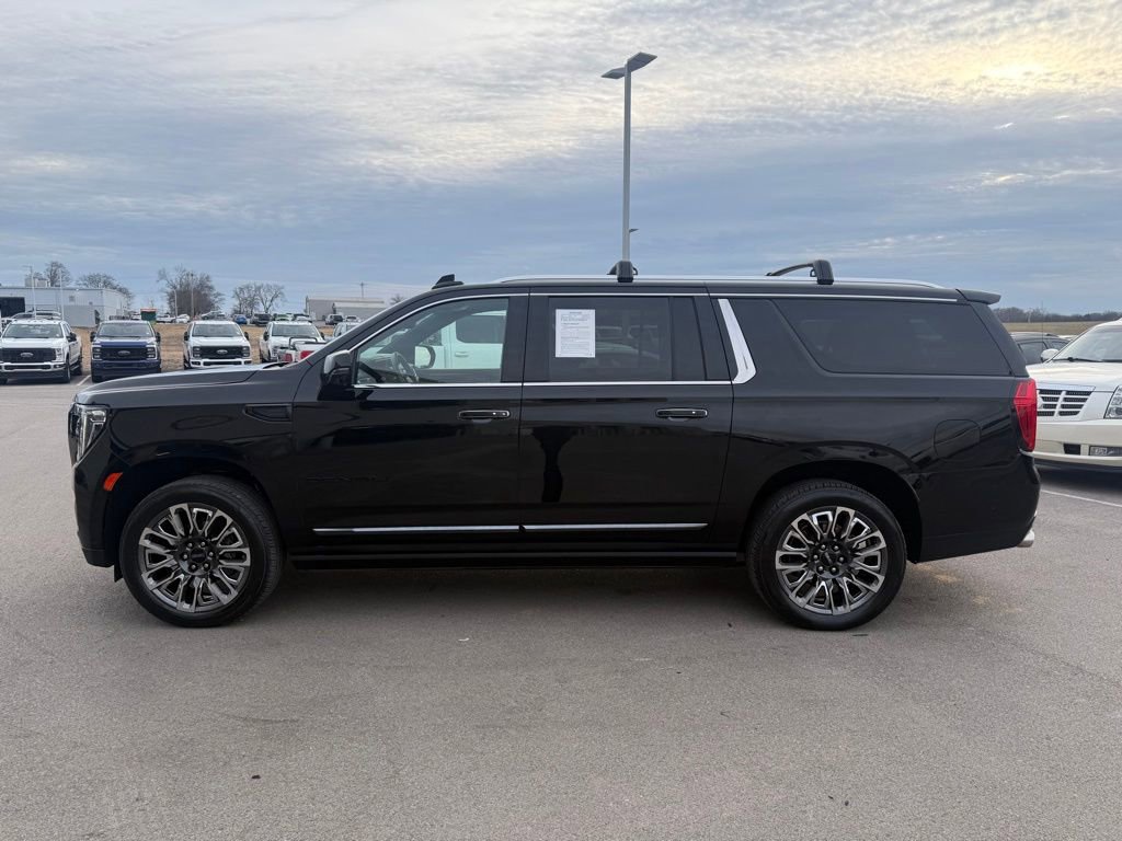 Used 2023 GMC Yukon XL Denali Ultimate image 40