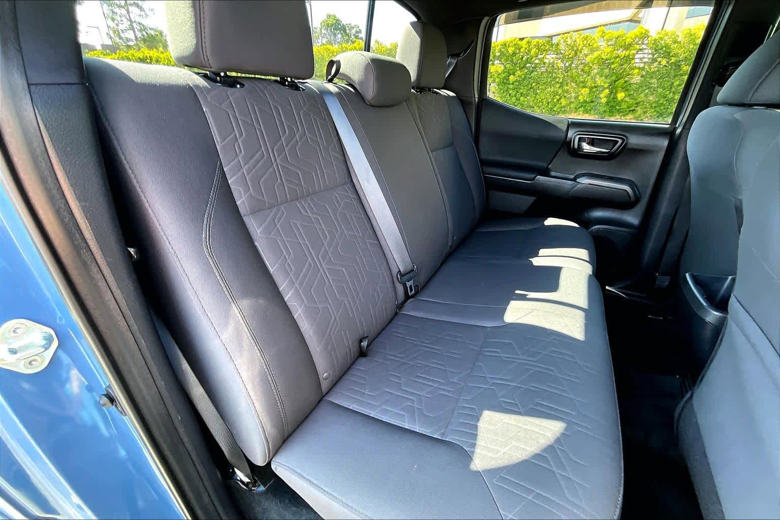 Used 2019 Toyota Tacoma TRD Sport w/ Technology Package RWD image 19