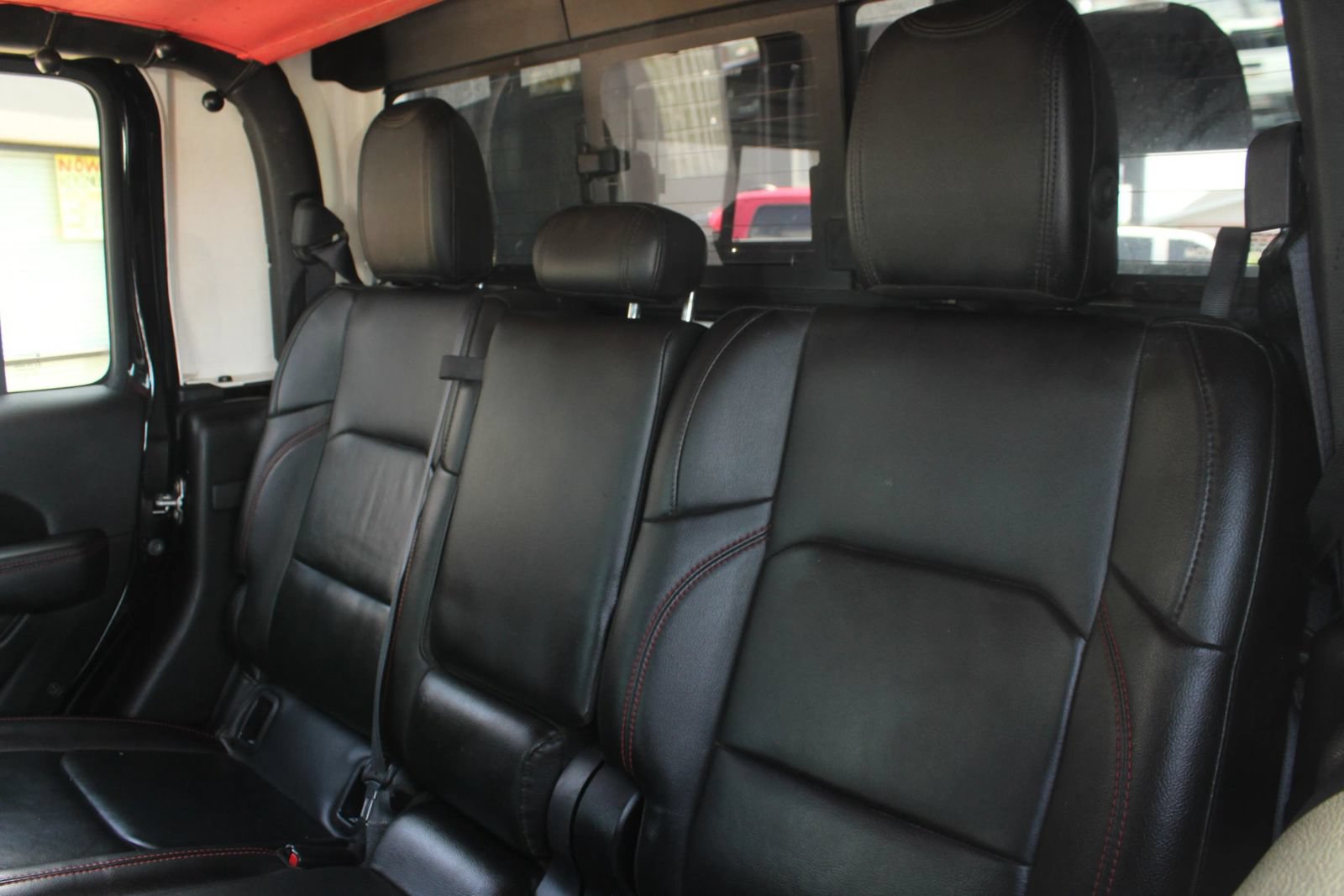 Used 2020 Jeep Gladiator Rubicon AWD/4WD image 15