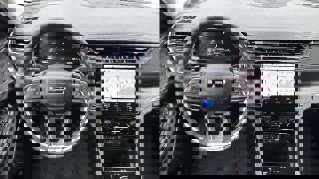 Certified 2023 Jeep Grand Cherokee Limited AWD/4WD image 26