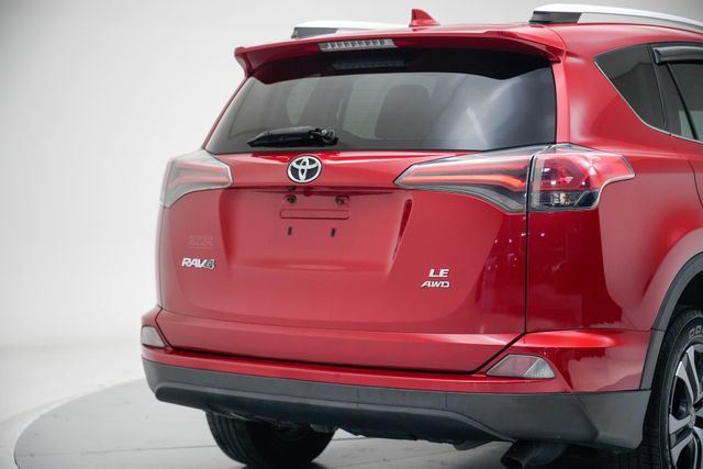 Used 2016 Toyota RAV4 LE AWD/4WD image 16