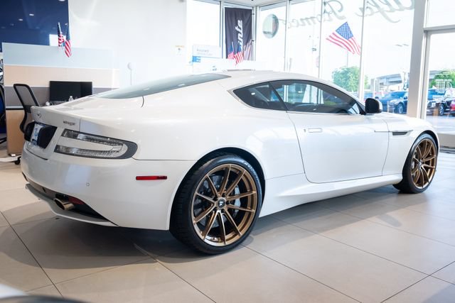 Used 2012 Aston Martin Virage Coupe RWD image 32