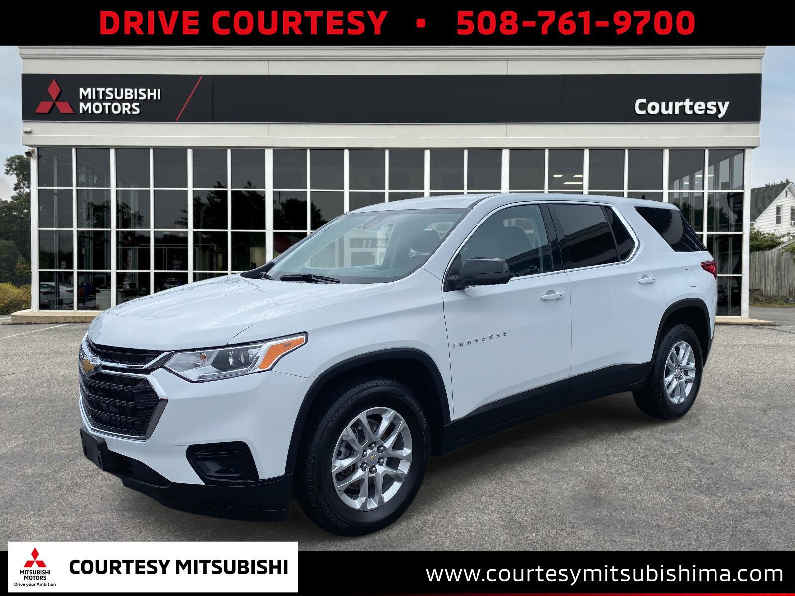 Used 2021 Chevrolet Traverse LS image 1