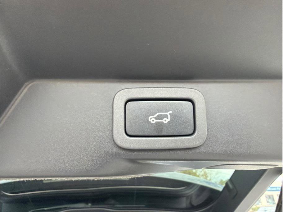 Used 2017 Land Rover Range Rover Sport HSE image 8