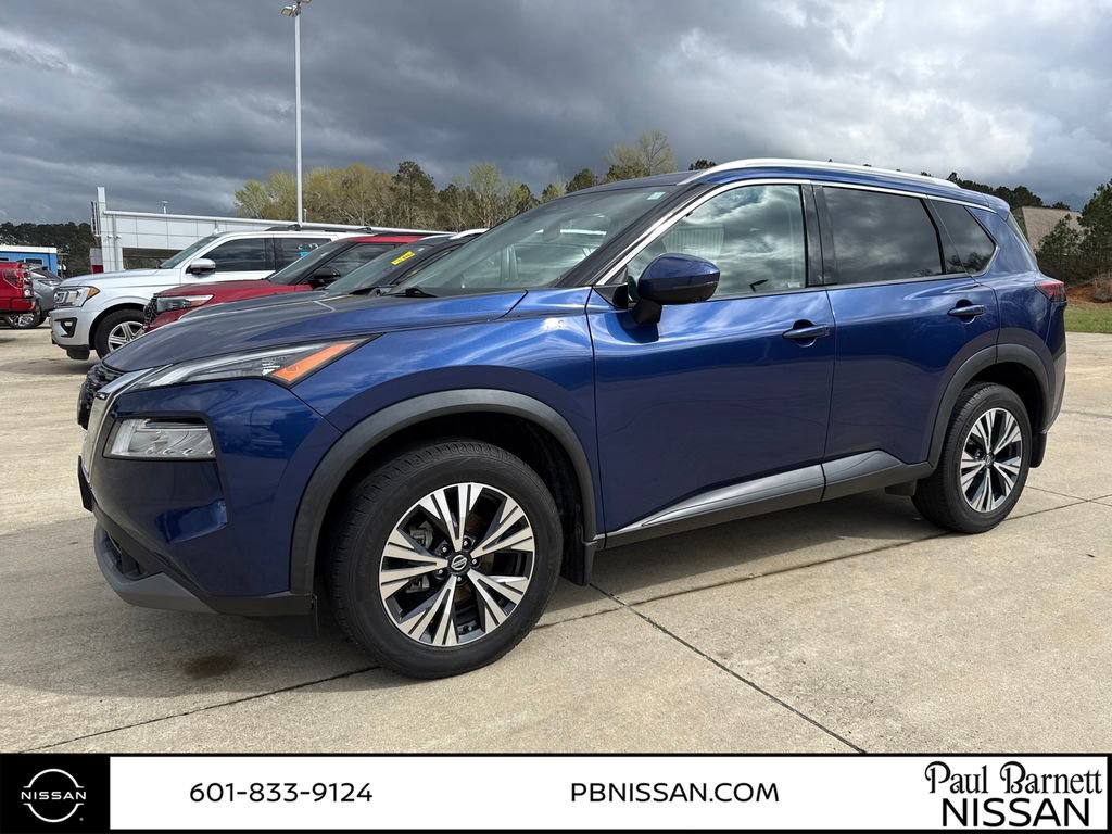 Used 2021 Nissan Rogue SV w/ Premium Package image 2