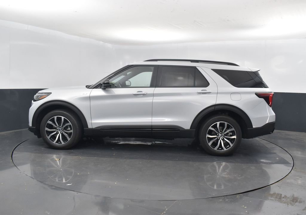 New 2026 Ford Explorer ST-Line image 7