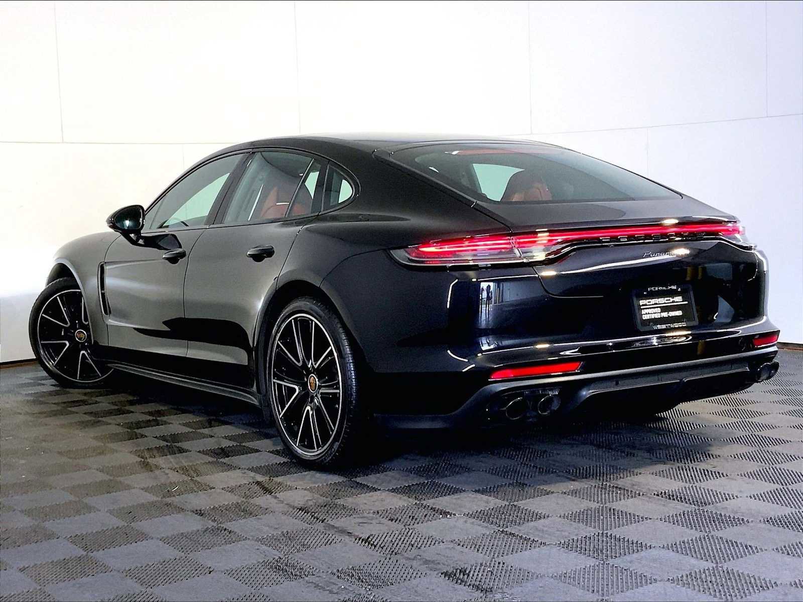 Certified 2023 Porsche Panamera 4 Platinum Edition AWD/4WD image 3