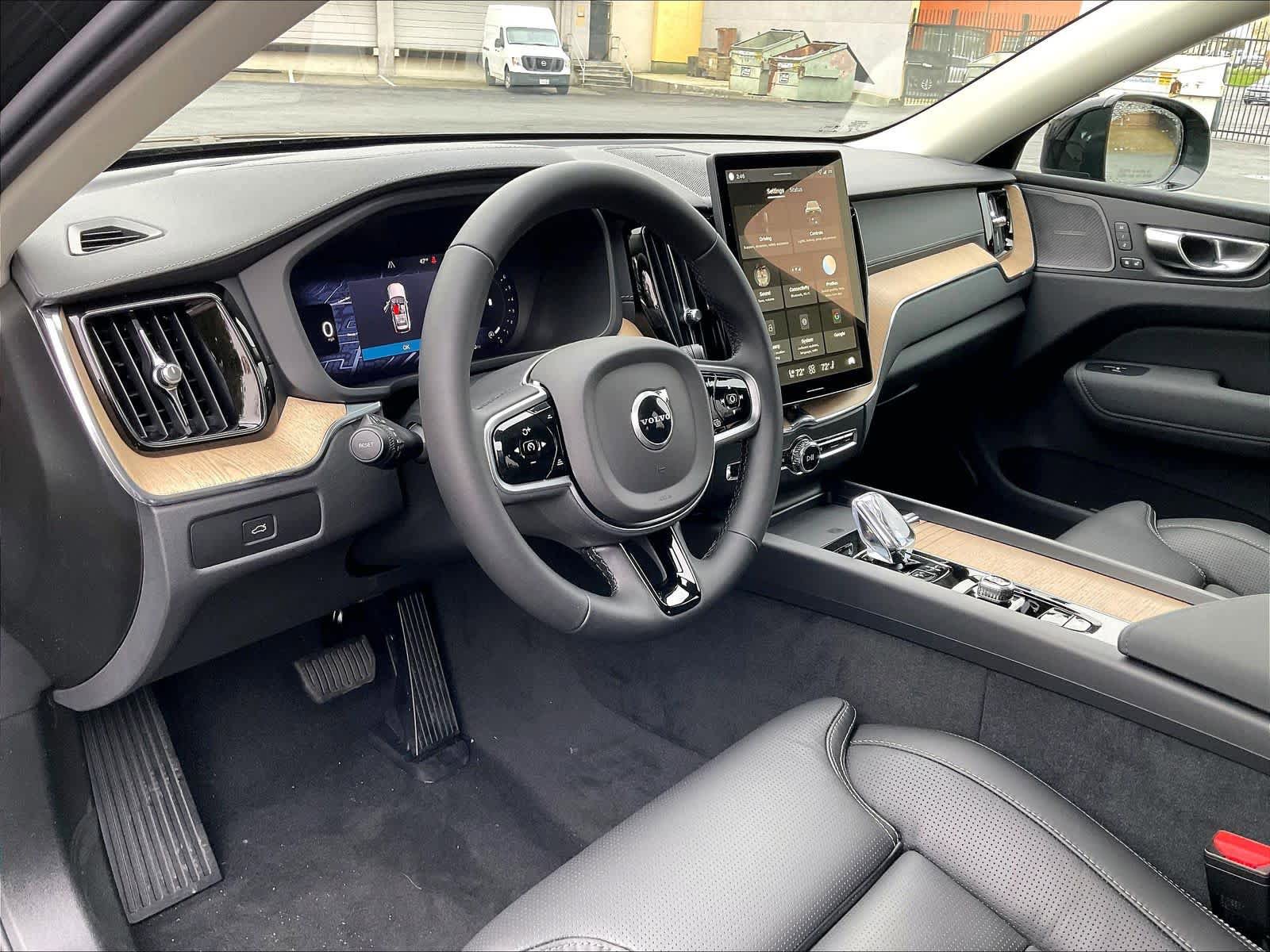 New 2026 Volvo XC60 B5 Ultra w/ Climate Package AWD/4WD image 8