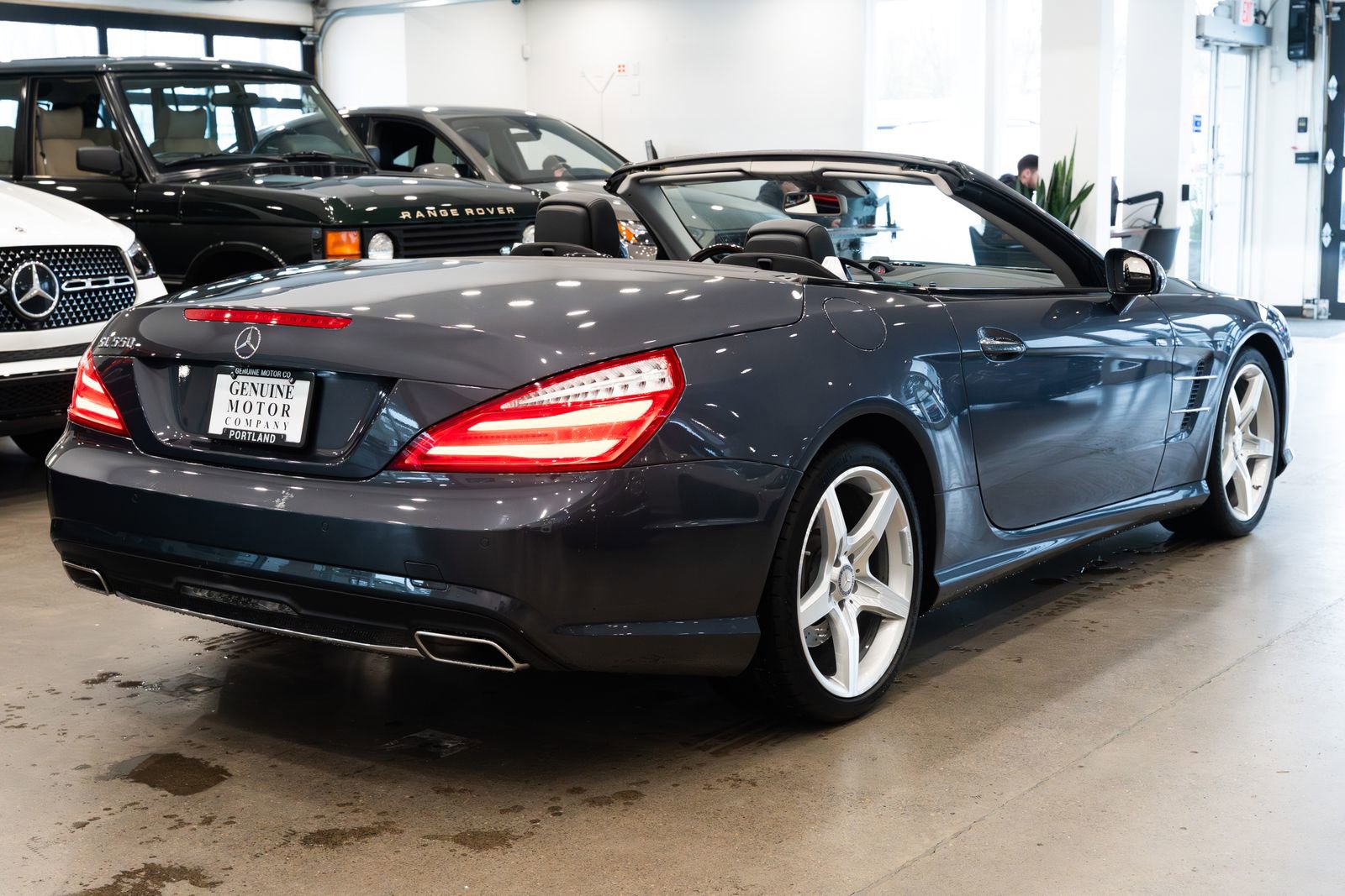 Used 2014 Mercedes-Benz SL 550 image 8