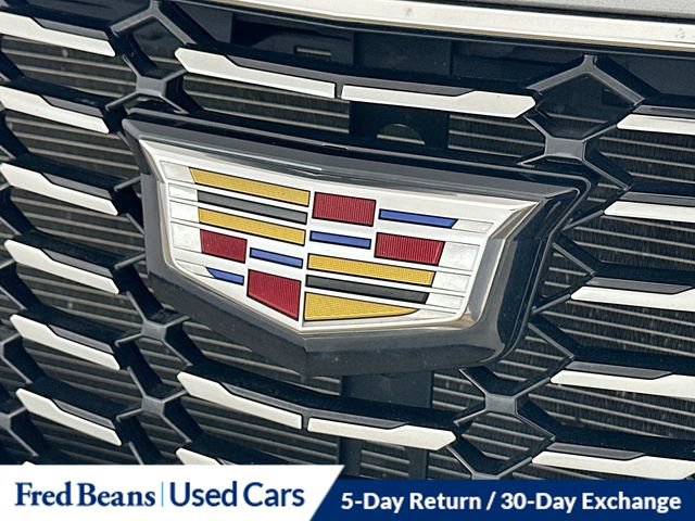 Used 2023 Cadillac XT4 Luxury w/ Cold Weather Package FWD image 30