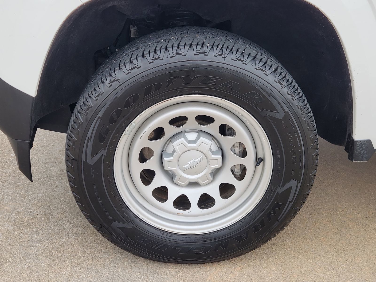 Used 2024 Chevrolet Colorado W/T w/ WT Convenience Package II AWD/4WD image 14