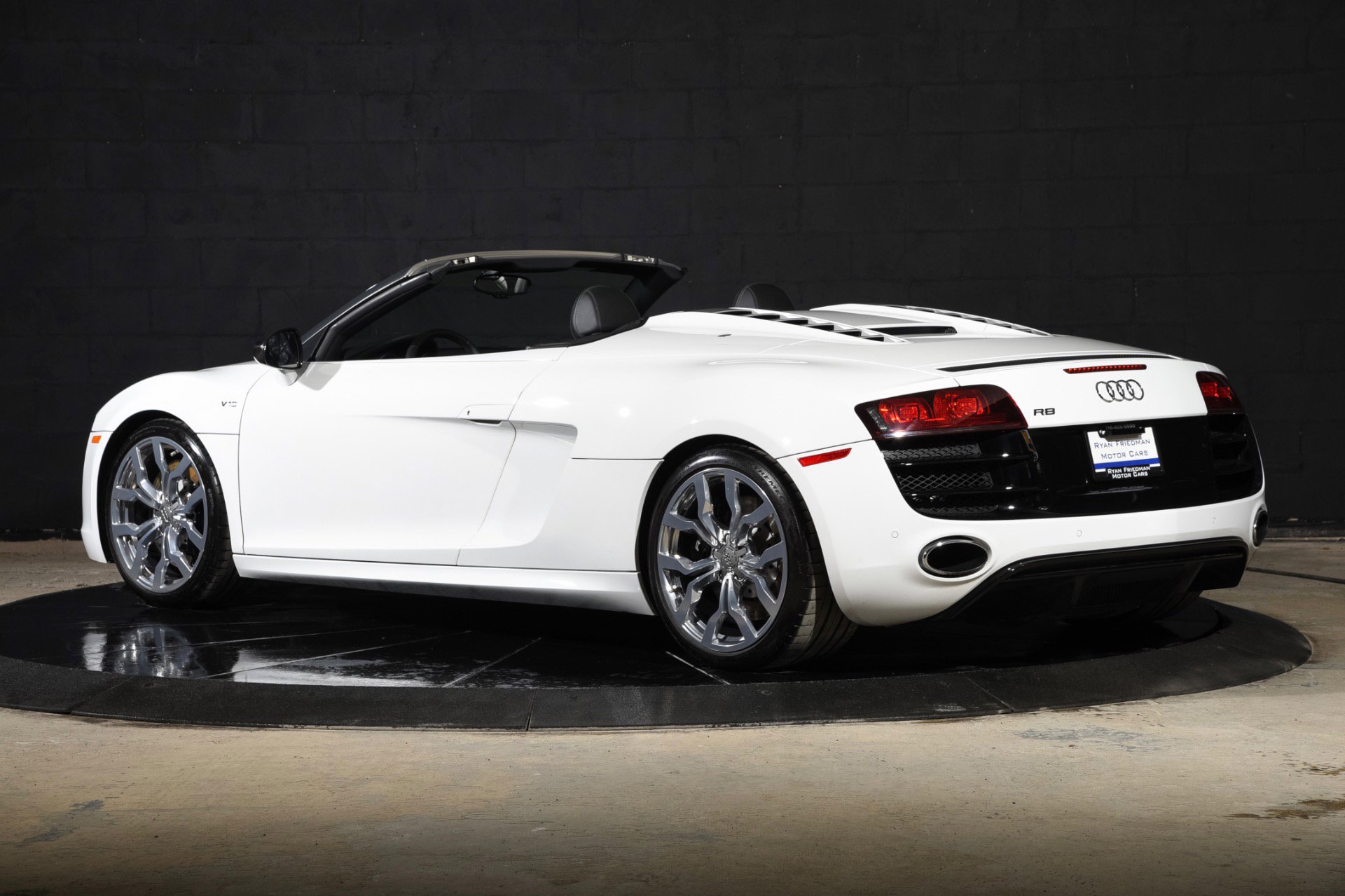 Used 2011 Audi R8 V10 AWD/4WD image 3
