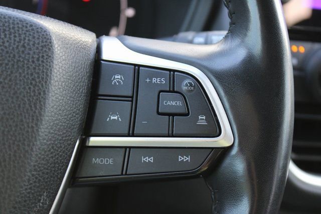 Used 2024 Toyota Grand Highlander XLE image 32