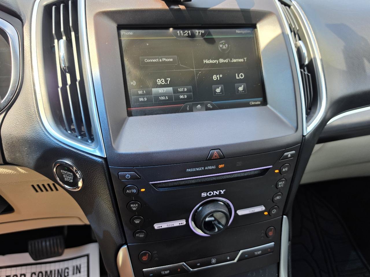 Used 2015 Ford Edge Titanium w/ Technology Package FWD image 13