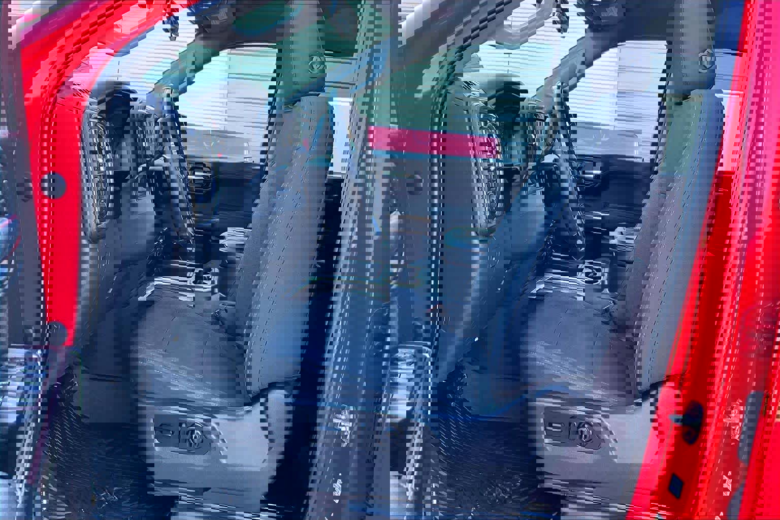 Used 2020 Chevrolet Silverado 1500 RST image 9