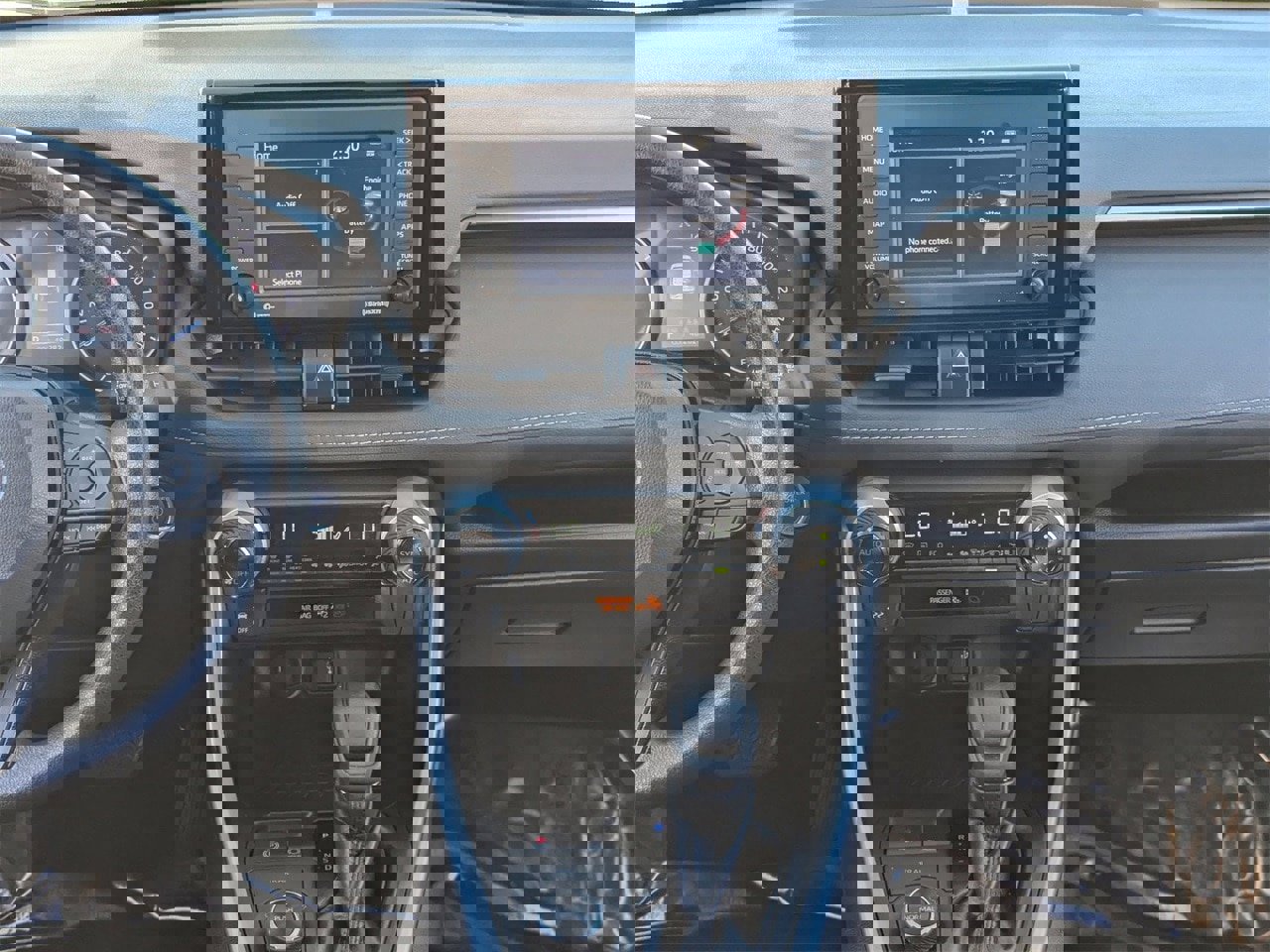 Used 2021 Toyota RAV4 XLE image 14