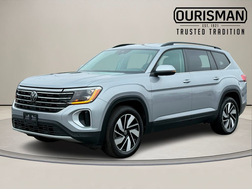 Used 2024 Volkswagen Atlas SE image 2