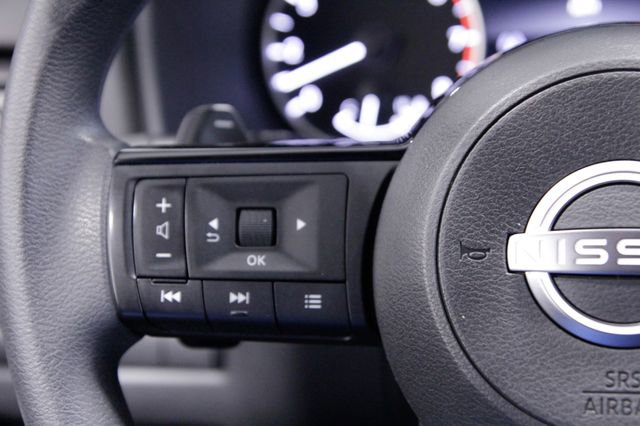 Used 2023 Nissan Rogue SV image 24