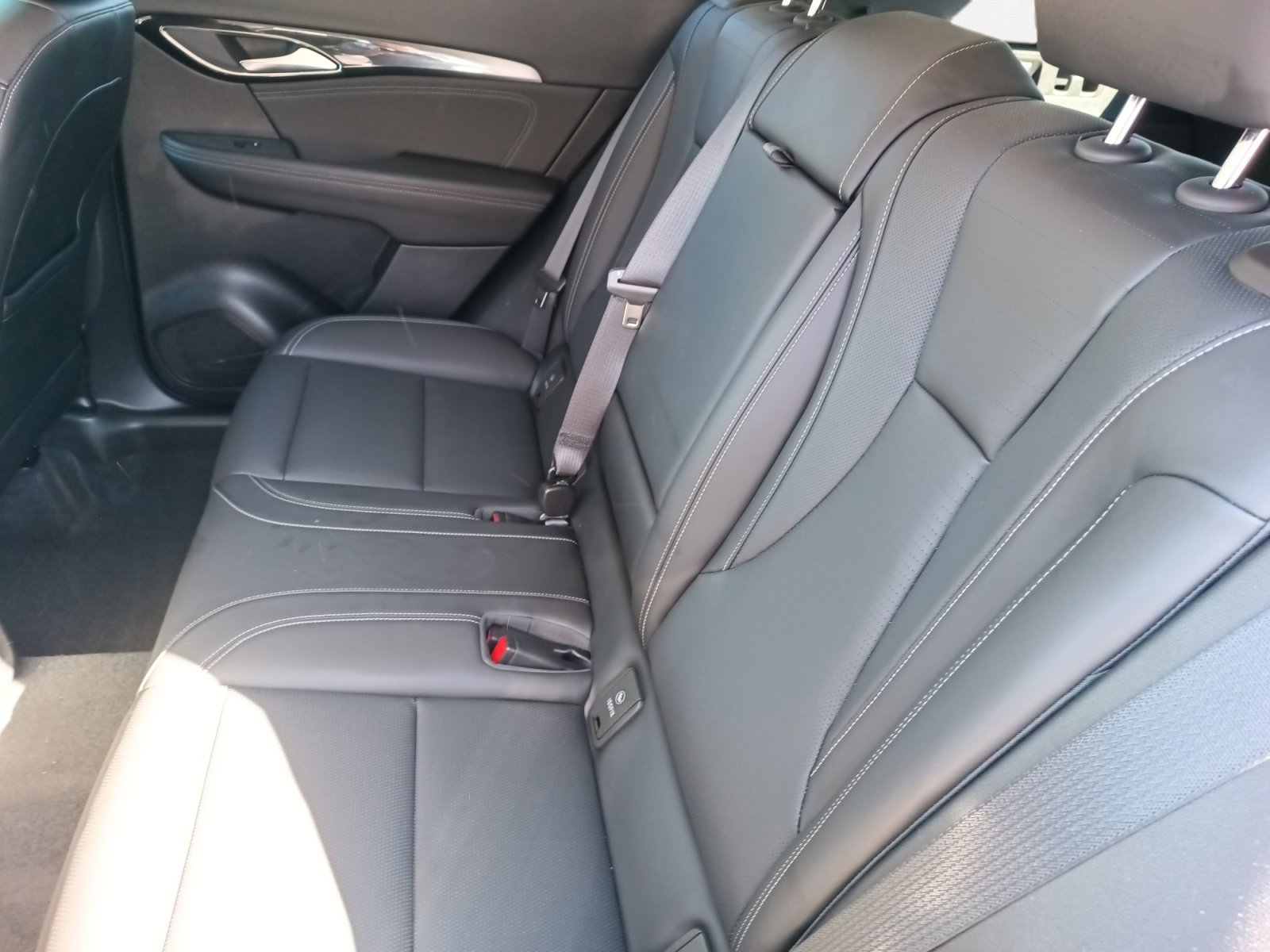 Used 2024 Buick Envision Preferred image 19