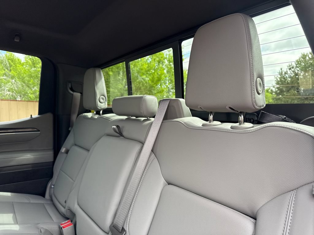 Used 2026 Chevrolet Silverado 1500 LTZ w/ LTZ Convenience Package II AWD/4WD image 20