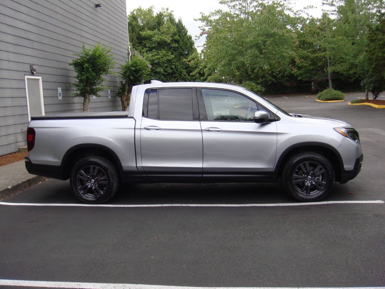 Used 2020 Honda Ridgeline Sport image 5