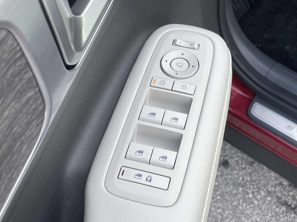Certified 2025 Hyundai Santa Fe Calligraphy AWD/4WD image 6