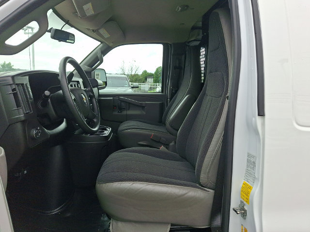Used 2025 Chevrolet Express 2500 w/ Driver Convenience Package RWD image 14