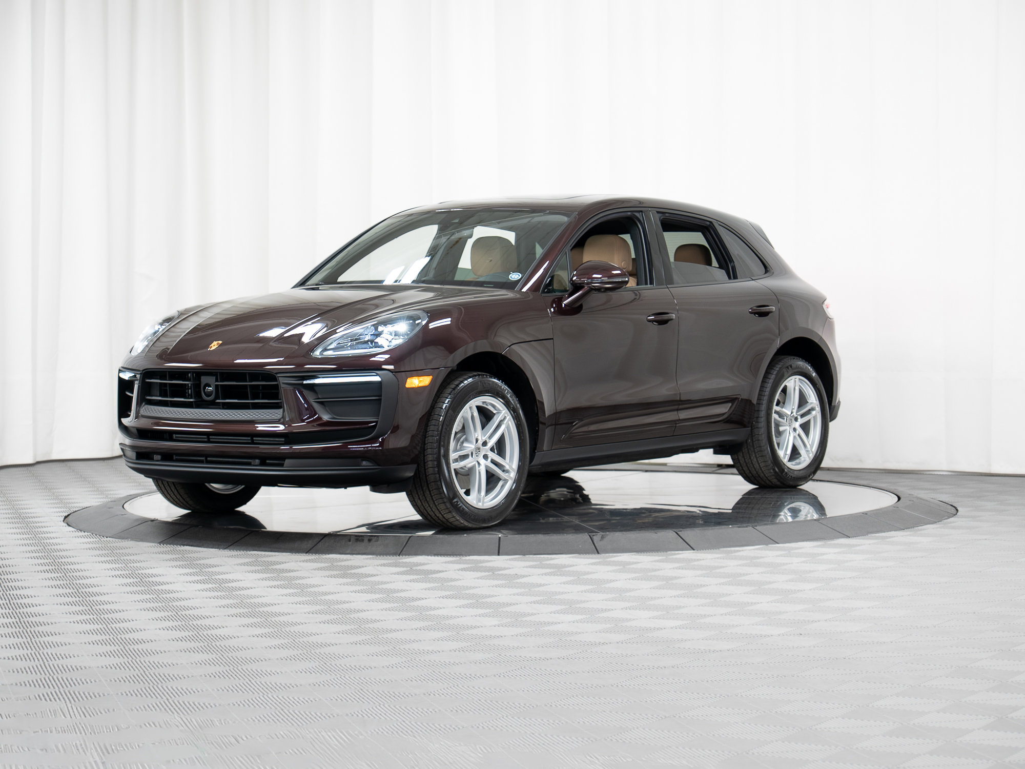 New 2026 Porsche Macan AWD/4WD image 29