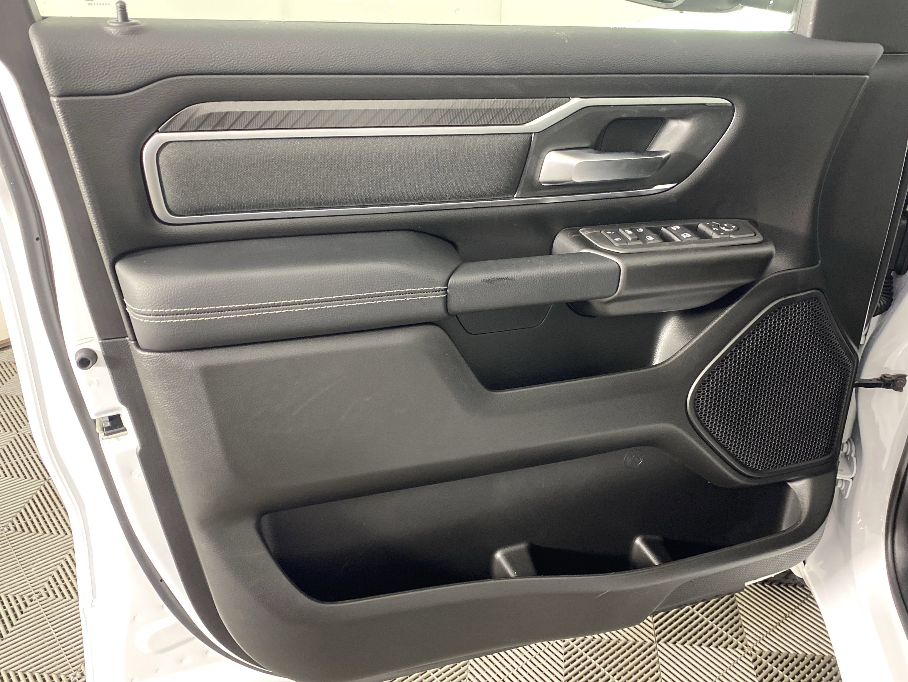 New 2026 RAM 1500 Big Horn AWD/4WD image 11