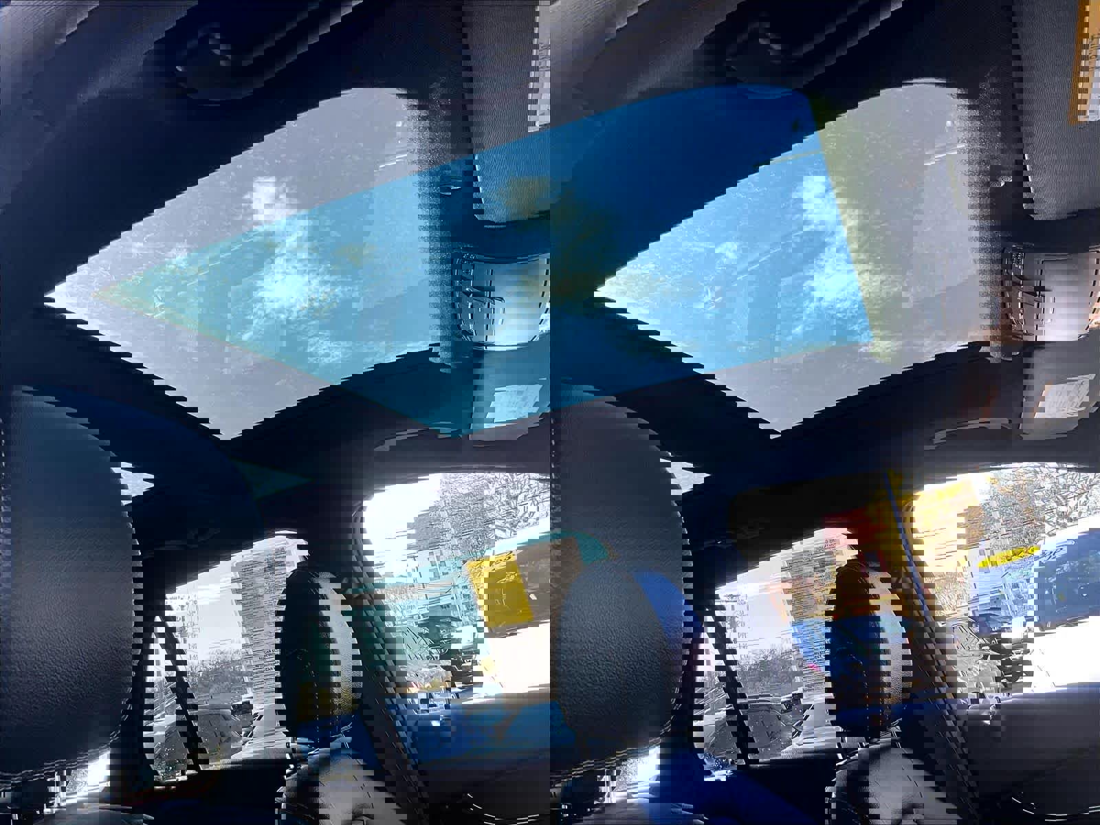 Used 2022 Mercedes-Benz GLC 300 4MATIC w/ Premium Package Lite image 22