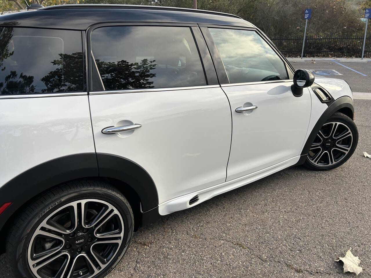 Used 2014 MINI Cooper Countryman S image 22