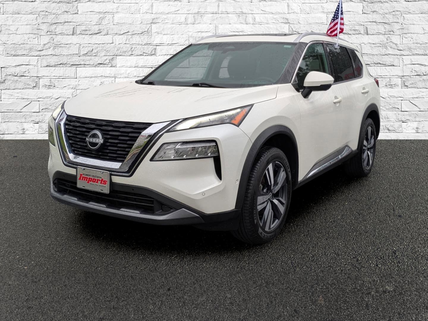 Used 2023 Nissan Rogue SL w/ SL Premium Package AWD/4WD image 2