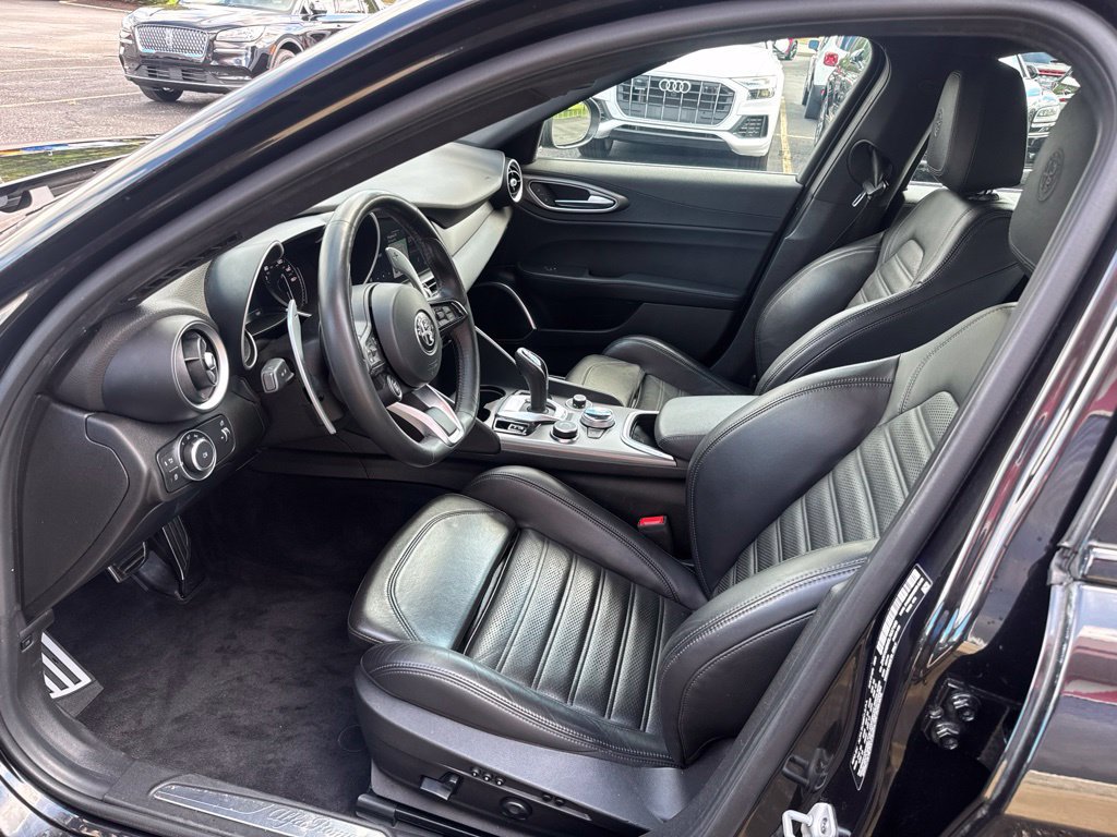 Used 2020 Alfa Romeo Giulia Ti Sport AWD/4WD image 27