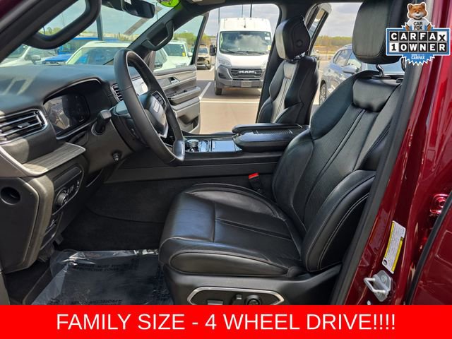 Used 2022 Jeep Wagoneer Series II AWD/4WD image 12