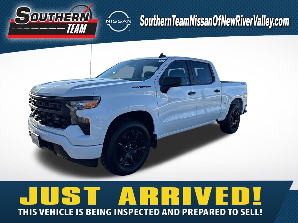 Used 2022 Chevrolet Silverado 1500 Custom w/ LPO, Dark Essentials Package image 1