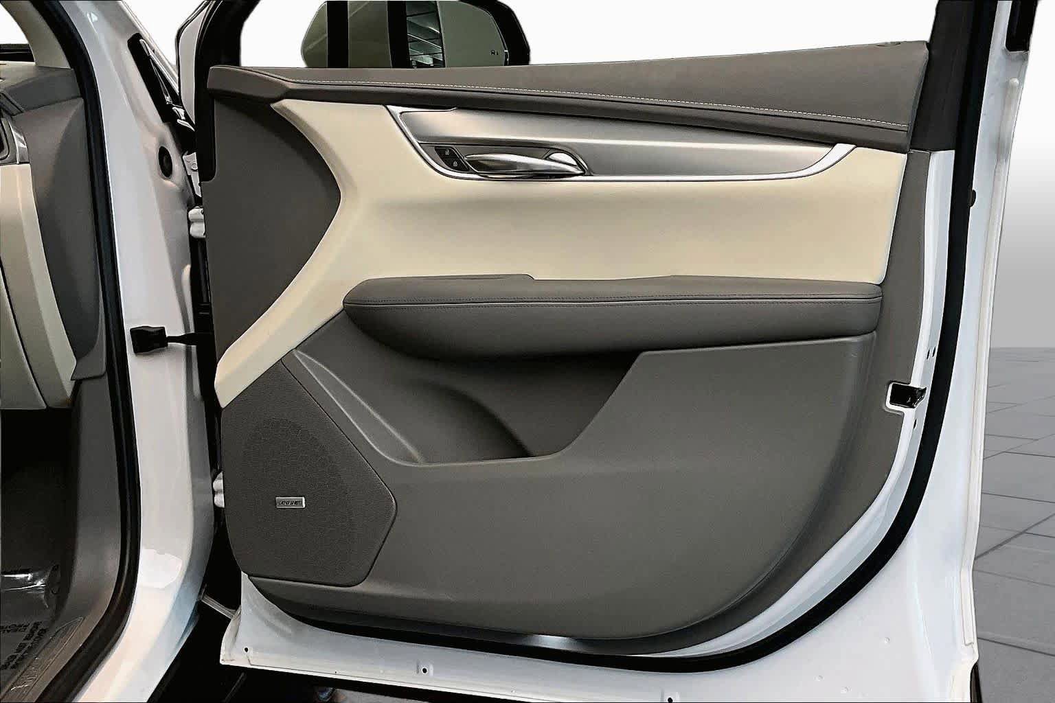 Used 2022 Cadillac XT5 Premium Luxury FWD image 23