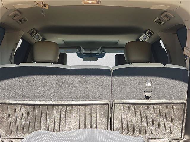 Used 2022 Nissan Armada Platinum w/ Captain's Chairs Package RWD image 6