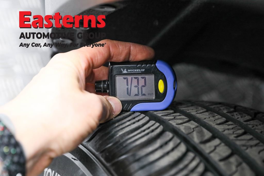 Used 2021 Toyota RAV4 LE image 28