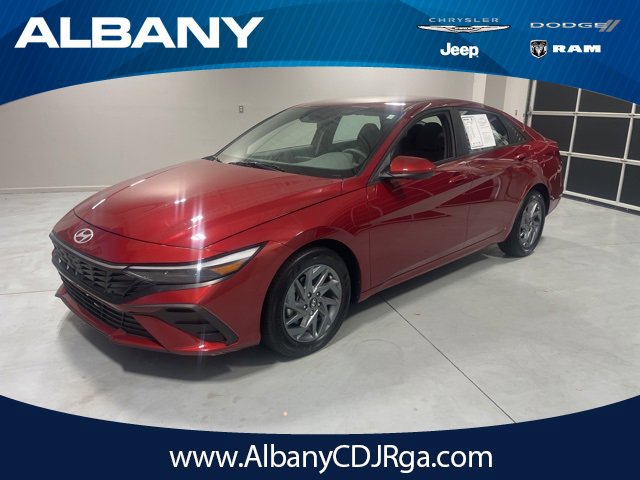 Used 2024 Hyundai Elantra SEL image 1