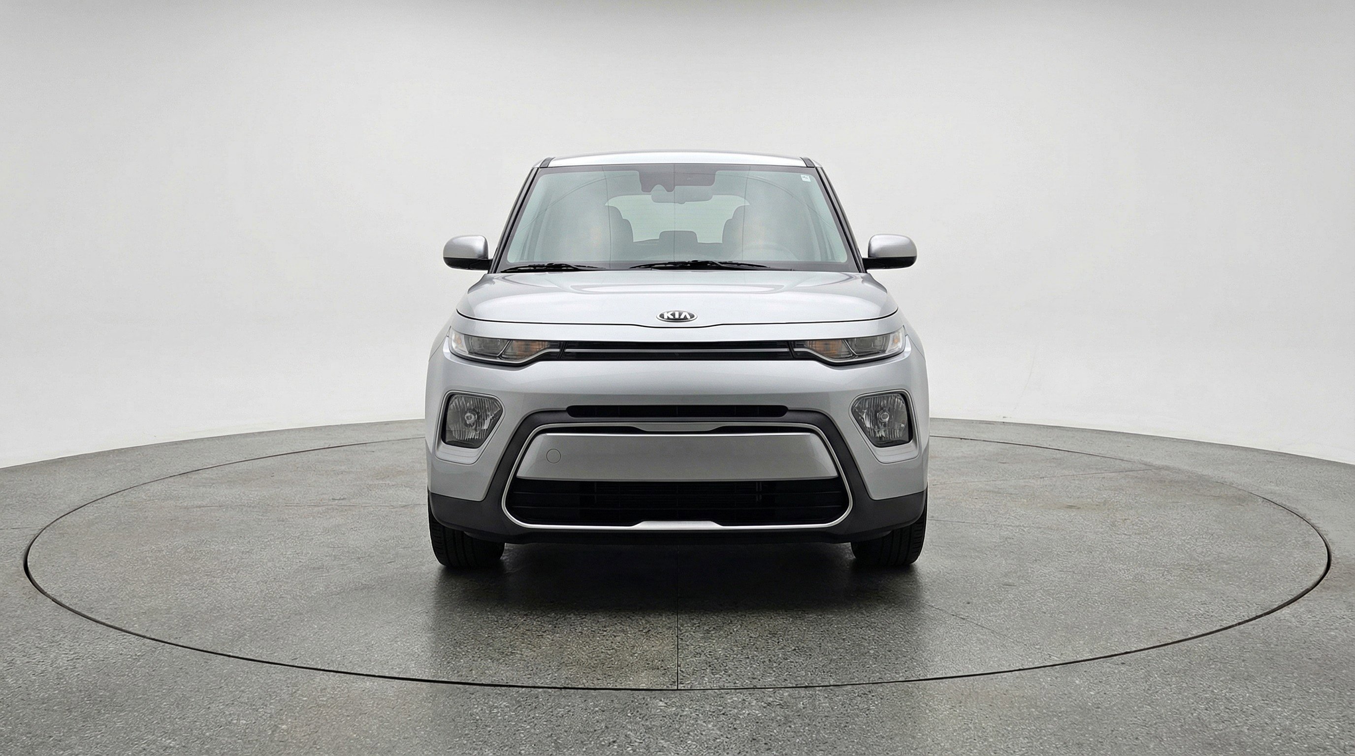 Used 2025 Kia Soul LX w/ LX Technology Package image 2