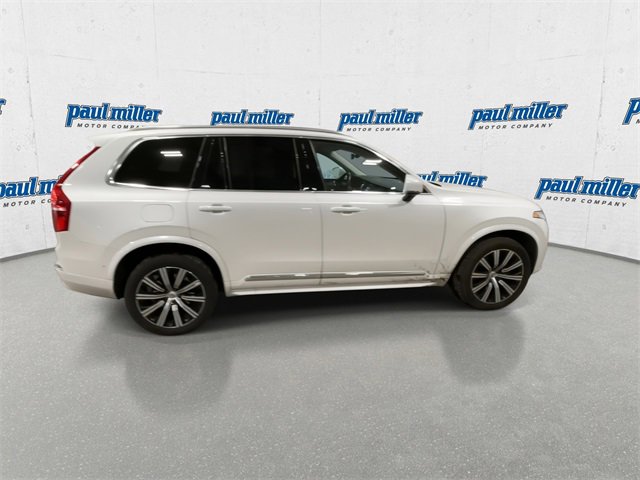 Used 2023 Volvo XC90 B5 Plus image 12