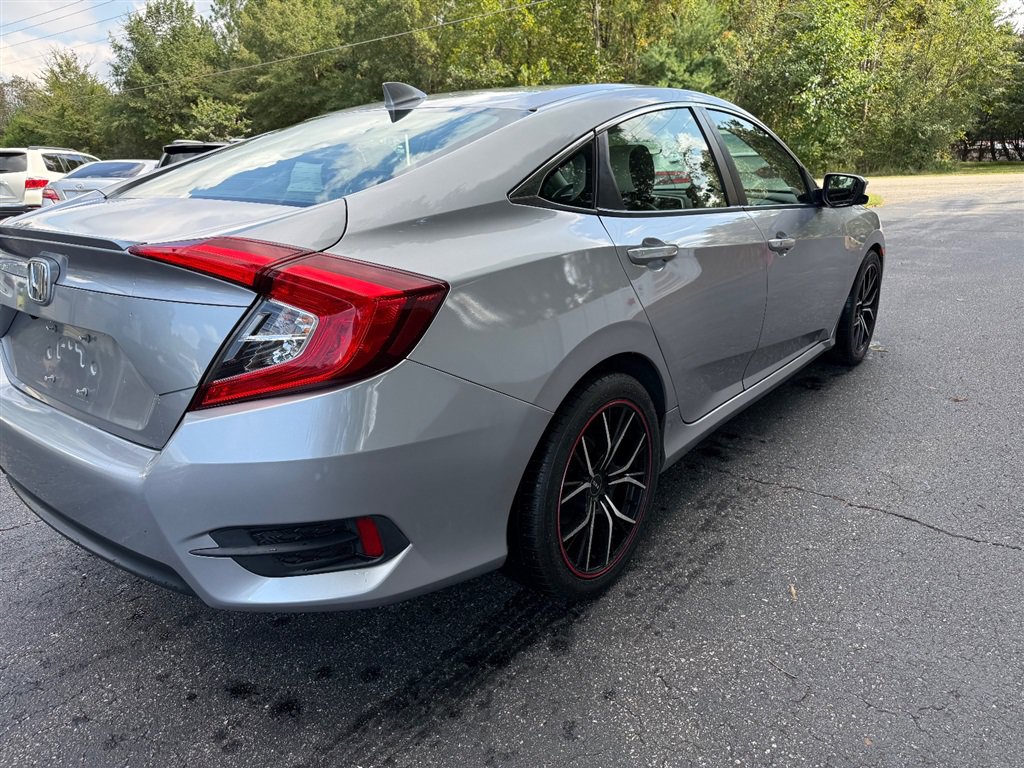 Used 2018 Honda Civic EX-T image 6