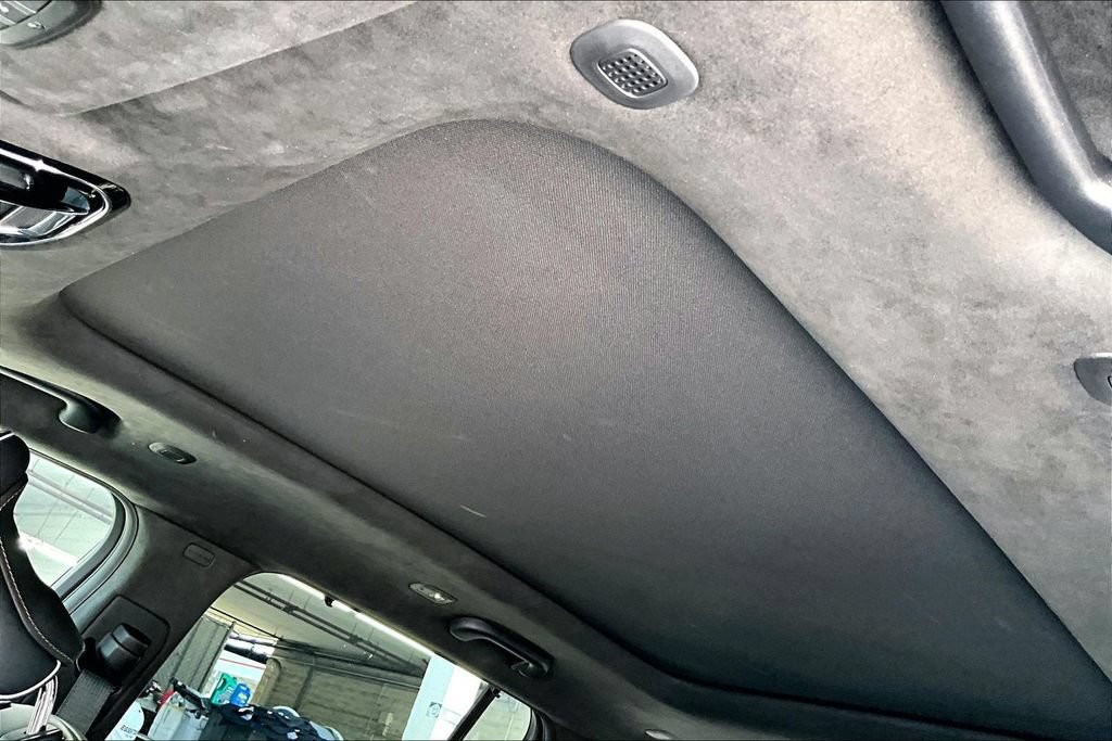 Used 2022 Jeep Grand Cherokee Summit AWD/4WD image 12