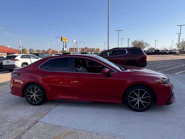Used 2021 Toyota Camry SE image 8