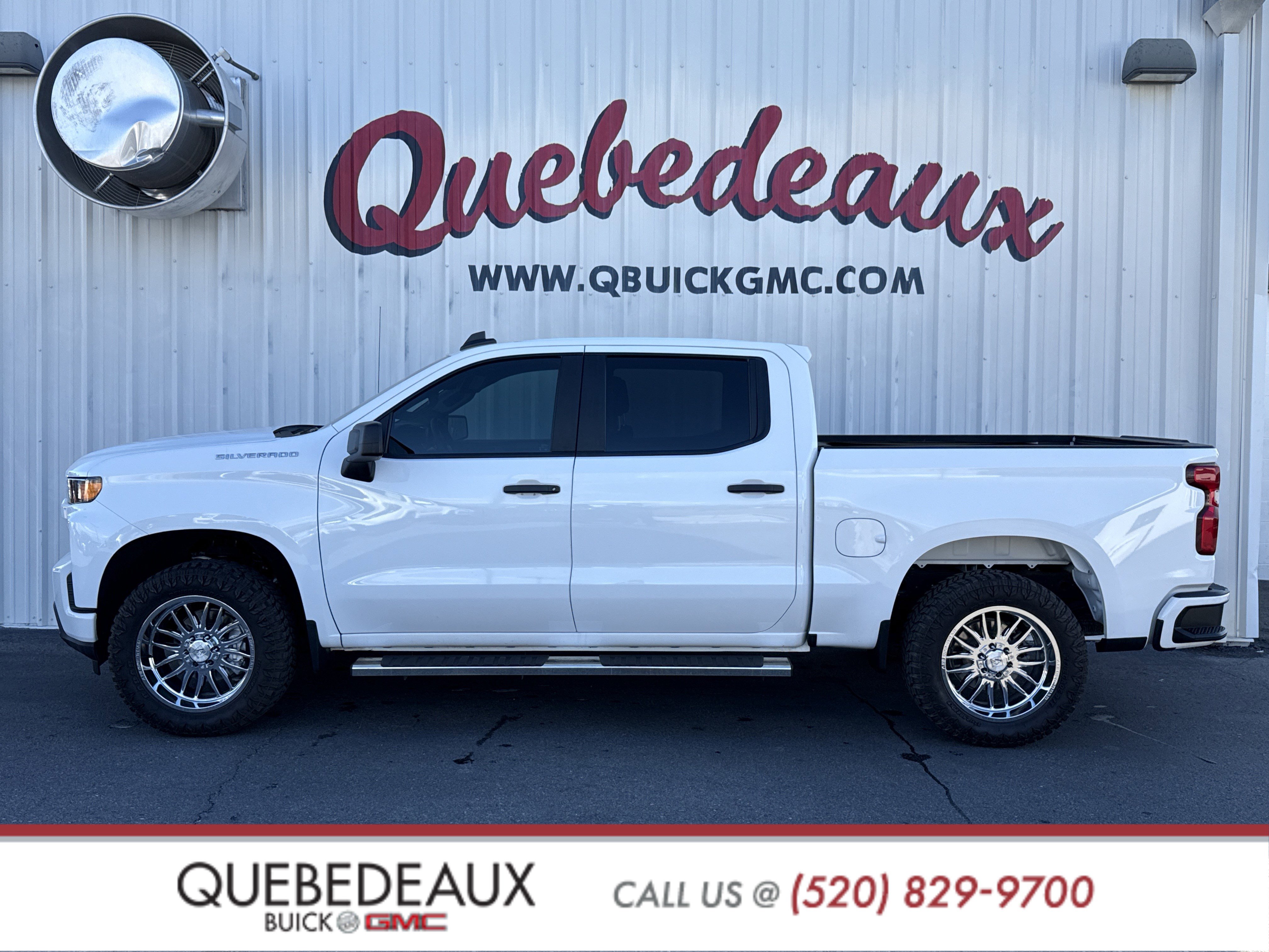 Used 2020 Chevrolet Silverado 1500 Custom w/ Custom Value Package image 1