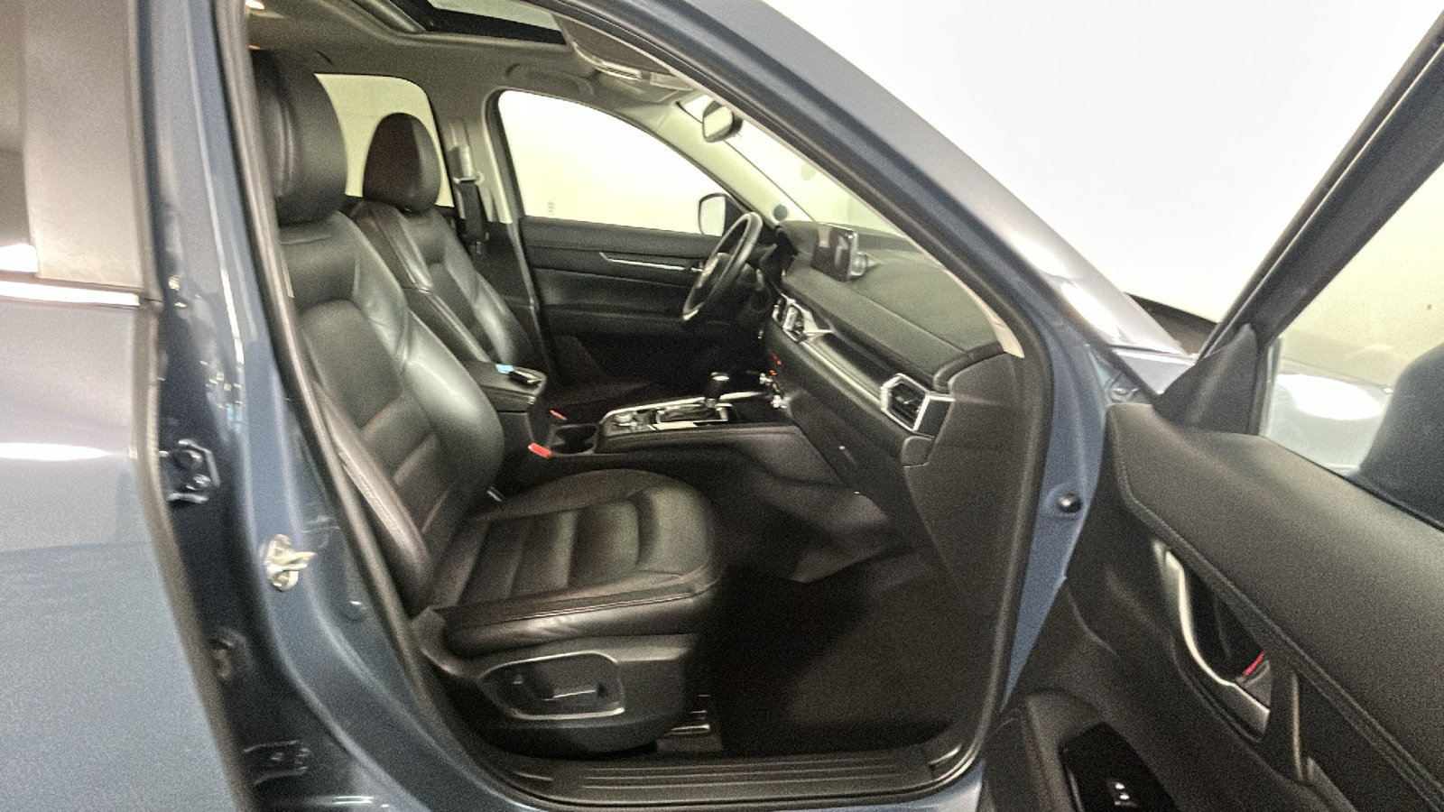 Used 2025 MAZDA CX-5 Carbon Edition AWD/4WD image 33