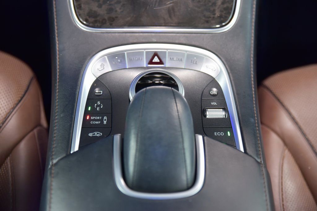 Used 2014 Mercedes-Benz S 550 Sedan image 32