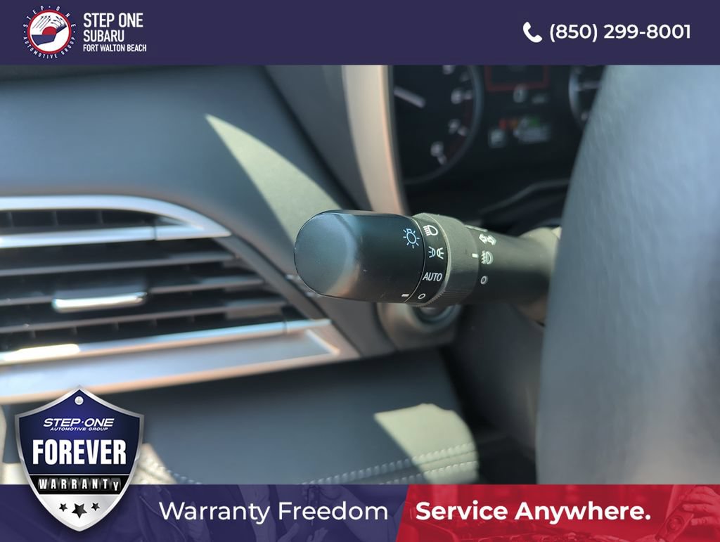 Used 2025 Subaru Outback Limited AWD/4WD image 21